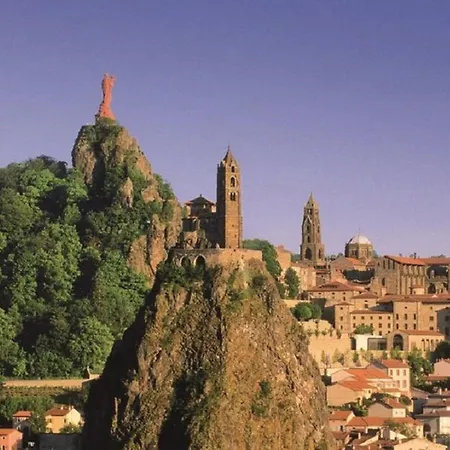 Xixe Siecle - Centre-ville Du Puy-en-velay, 2 Chambres, Confort, Proche Monuments - Fr-1-582-6 *